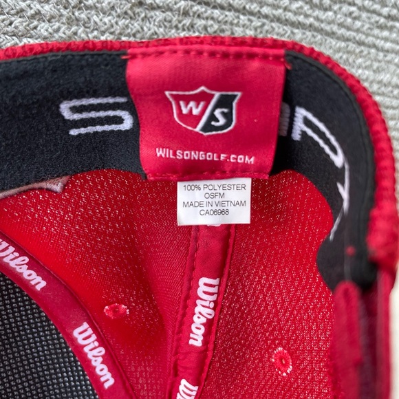 Wilson Golf Red Hat Hook and Look Strap Back NWOT - Picture 4 of 10
